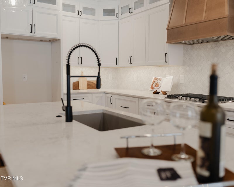 Photo #15: 40 Glaze Farm Way