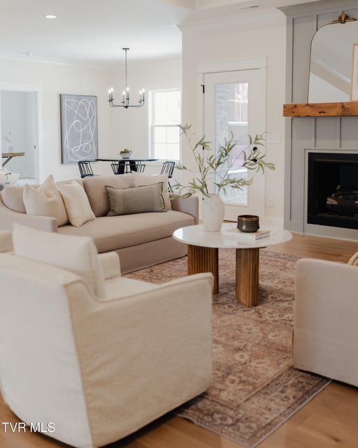 Photo #11: 40 Glaze Farm Way