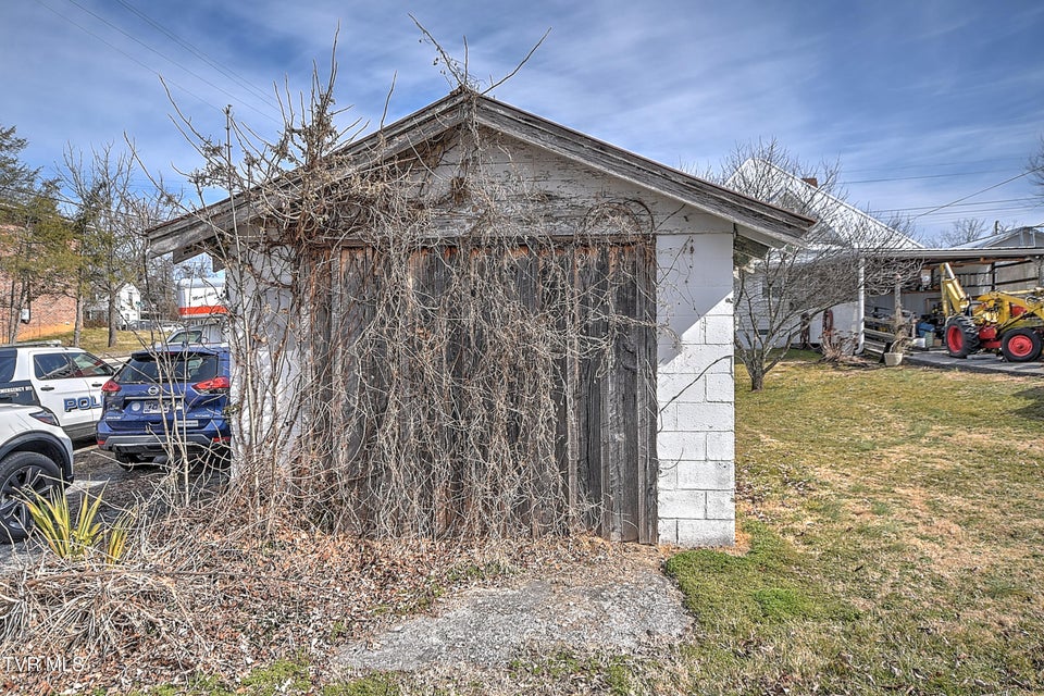 Photo #22: 800 5th Street