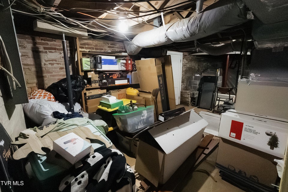 Photo #43: 340 Carter Street