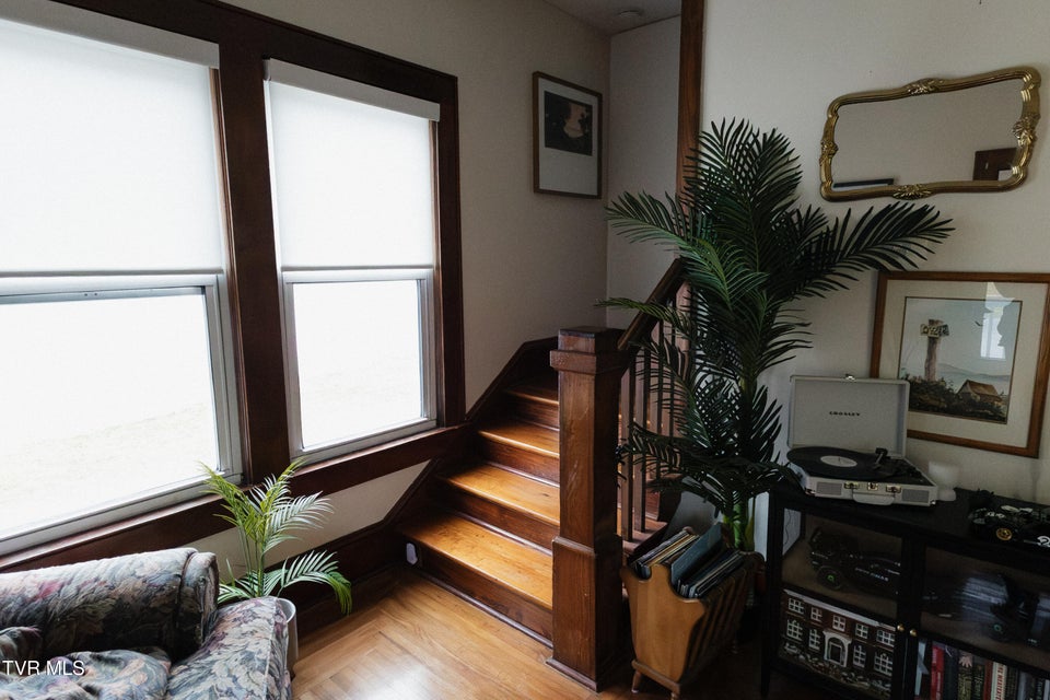 Photo #9: 340 Carter Street