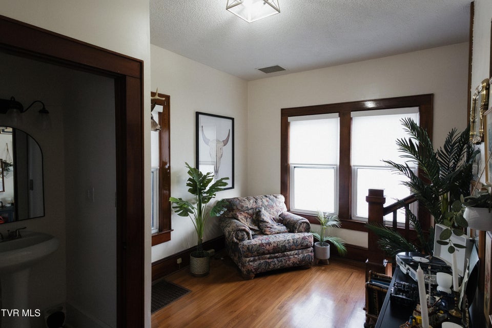 Photo #13: 340 Carter Street