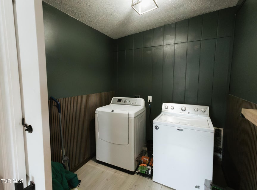 Photo #24: 340 Carter Street