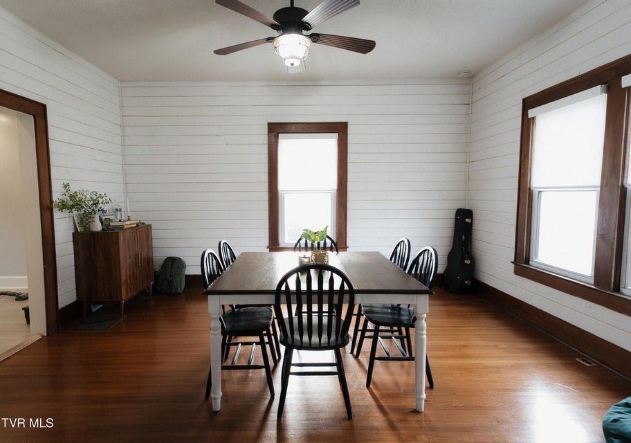 Photo #19: 340 Carter Street