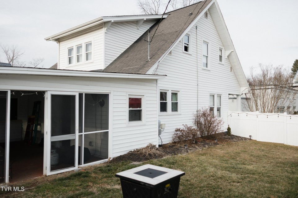 Photo #45: 340 Carter Street