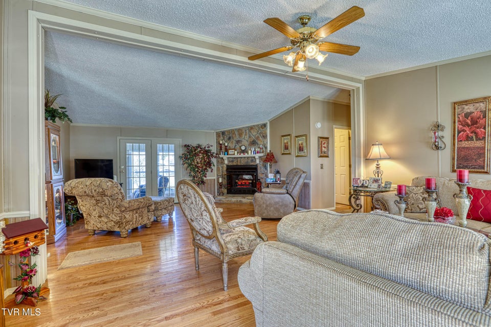 Photo #28: 102 Thorps Chapel Road