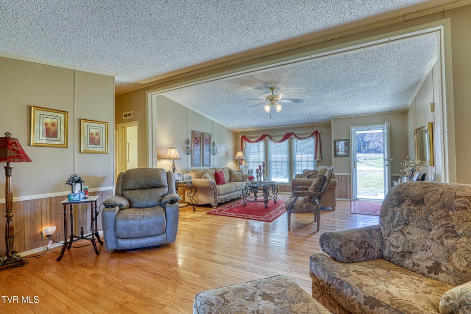 Photo #31: 102 Thorps Chapel Road