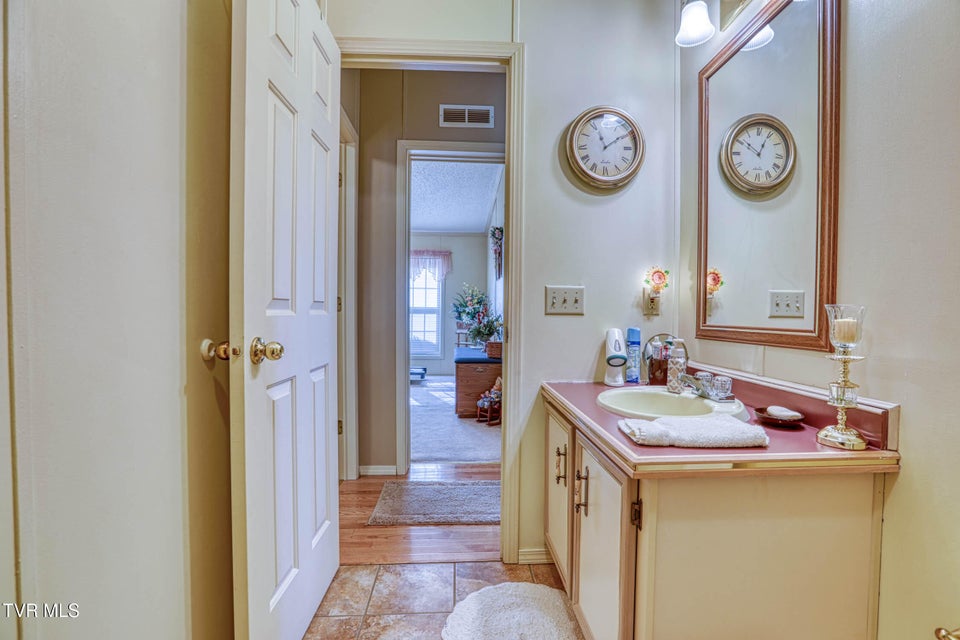 Photo #36: 102 Thorps Chapel Road