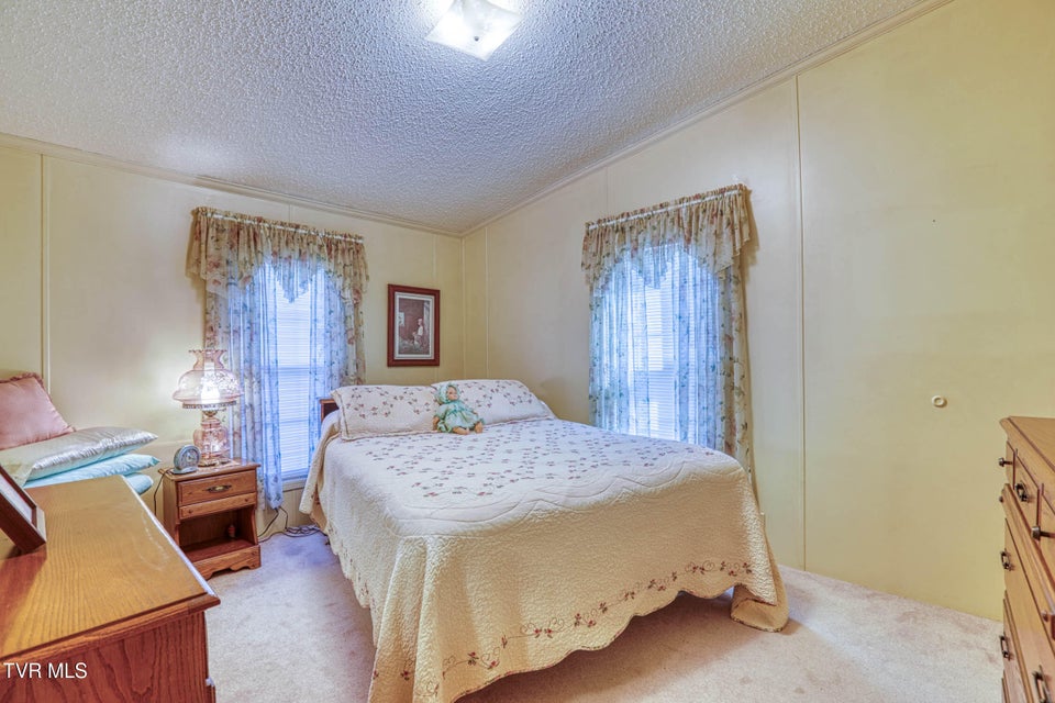 Photo #37: 102 Thorps Chapel Road