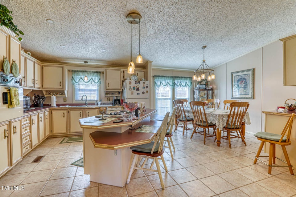 Photo #39: 102 Thorps Chapel Road