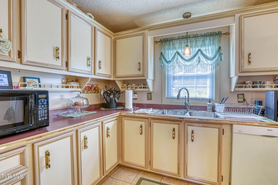 Photo #42: 102 Thorps Chapel Road