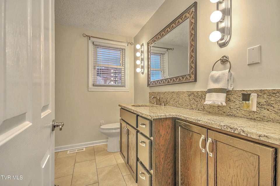 Photo #12: 4212 Skyland Lane