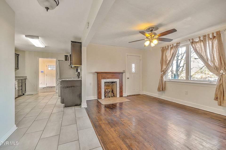 Photo #31: 4212 Skyland Lane