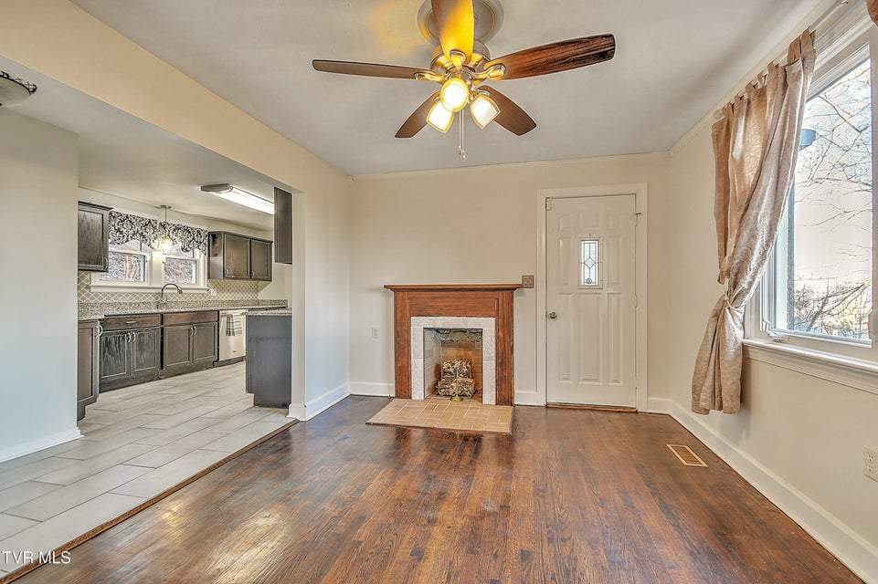 Photo #32: 4212 Skyland Lane