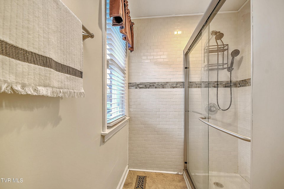 Photo #35: 4212 Skyland Lane