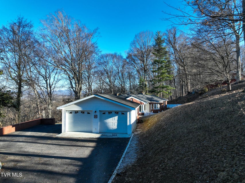 Photo #63: 4212 Skyland Lane