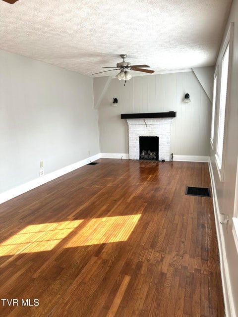 Photo #25: 102 Woodland Drive