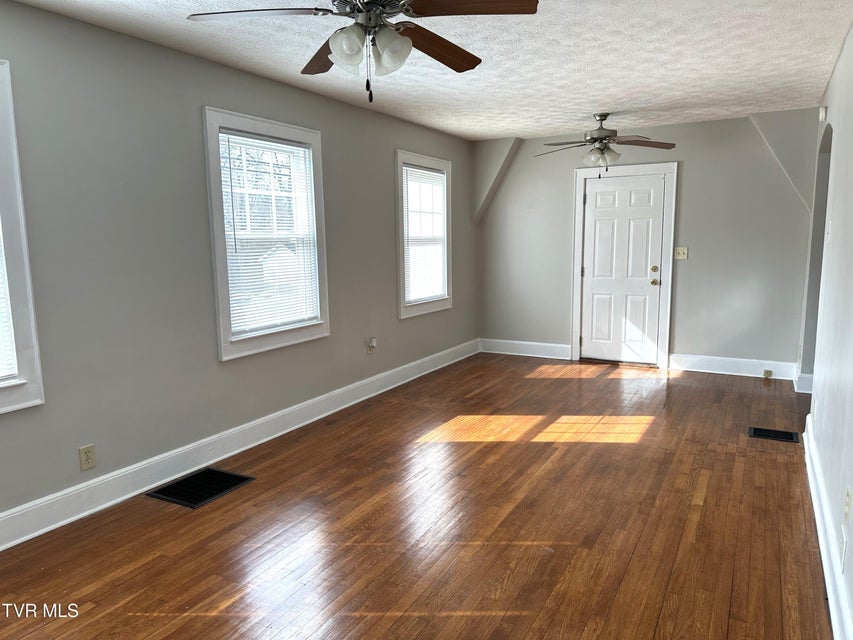 Photo #27: 102 Woodland Drive