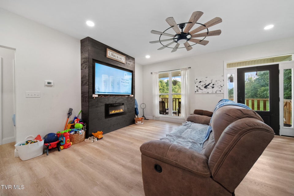 Photo #8: 3218 Old Newport Highway