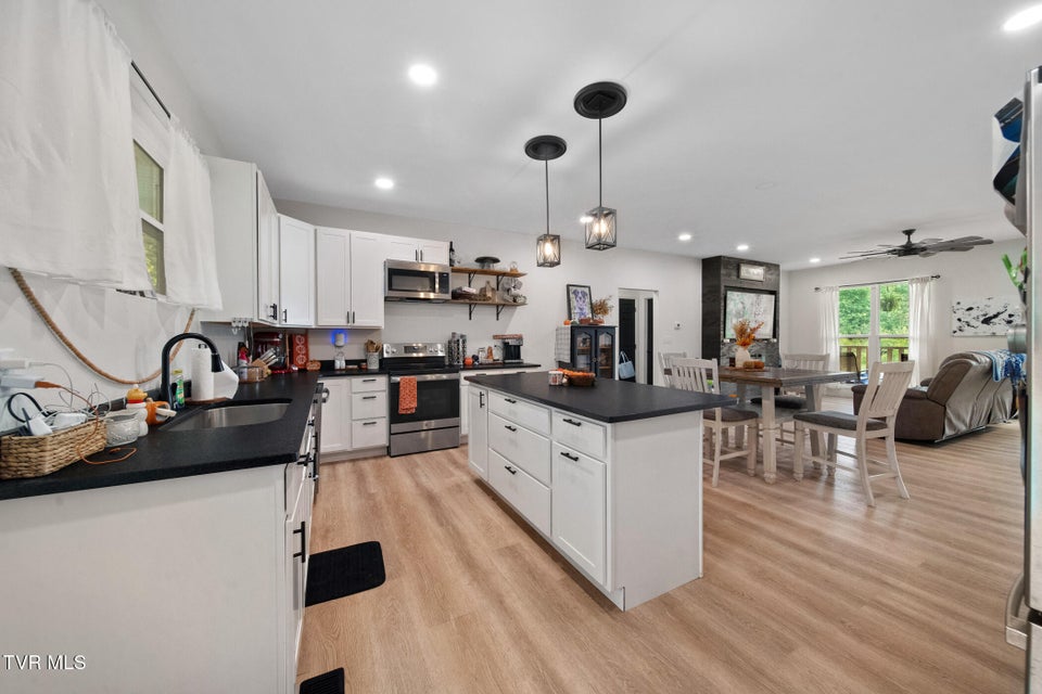 Photo #13: 3218 Old Newport Highway