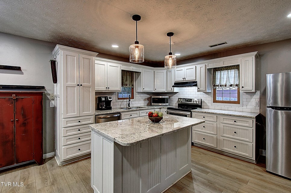 Photo #2: 150 Little Stoney Creek Road