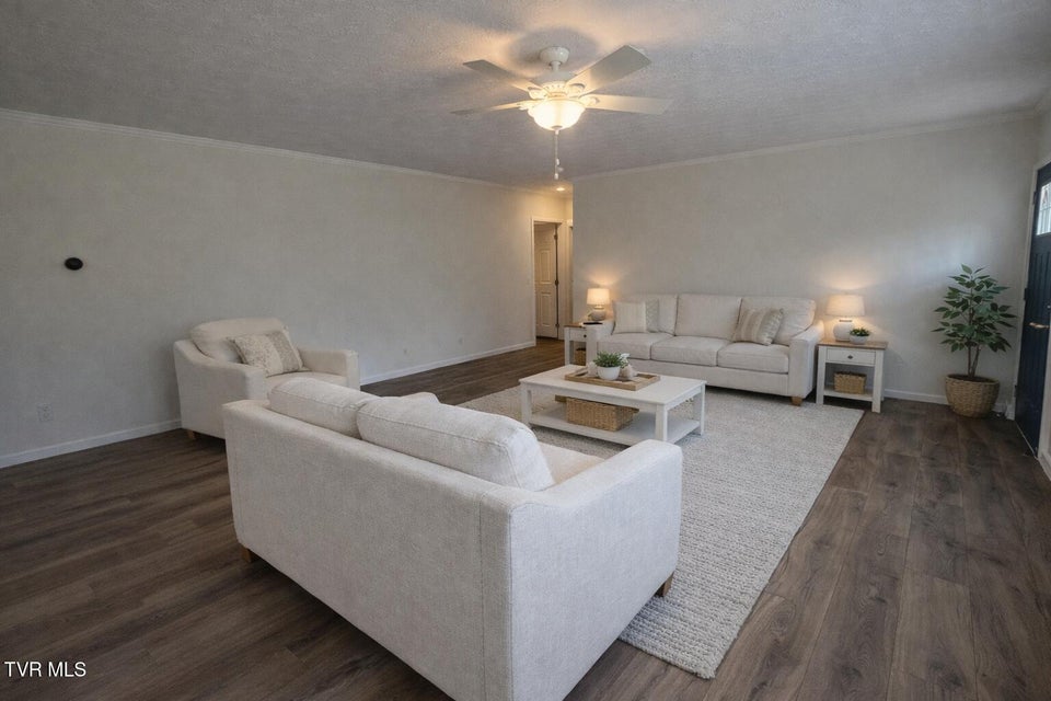 Photo #3: 290 Race Track Road