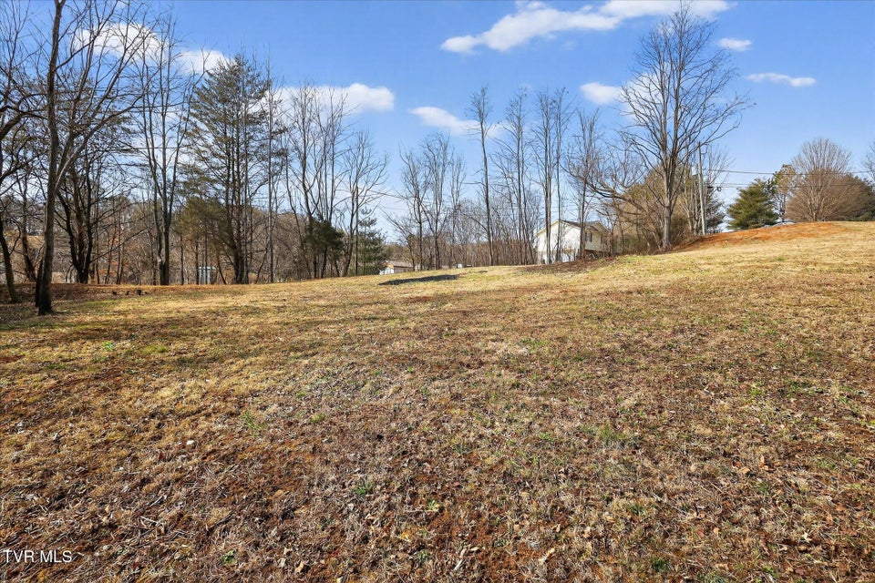 Photo #8: 353 Valley Drive