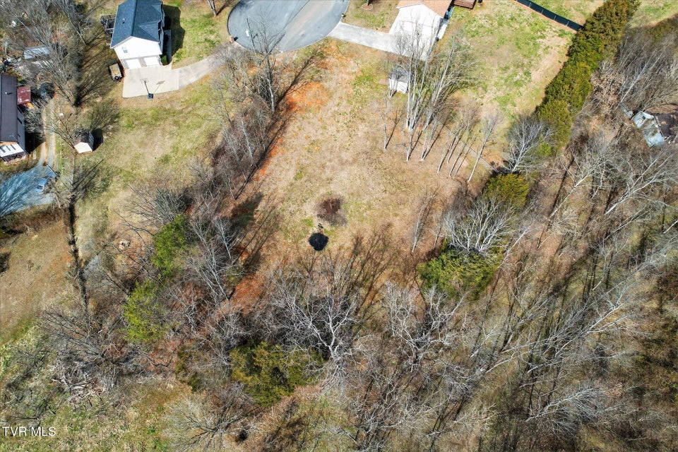 Photo #18: 353 Valley Drive