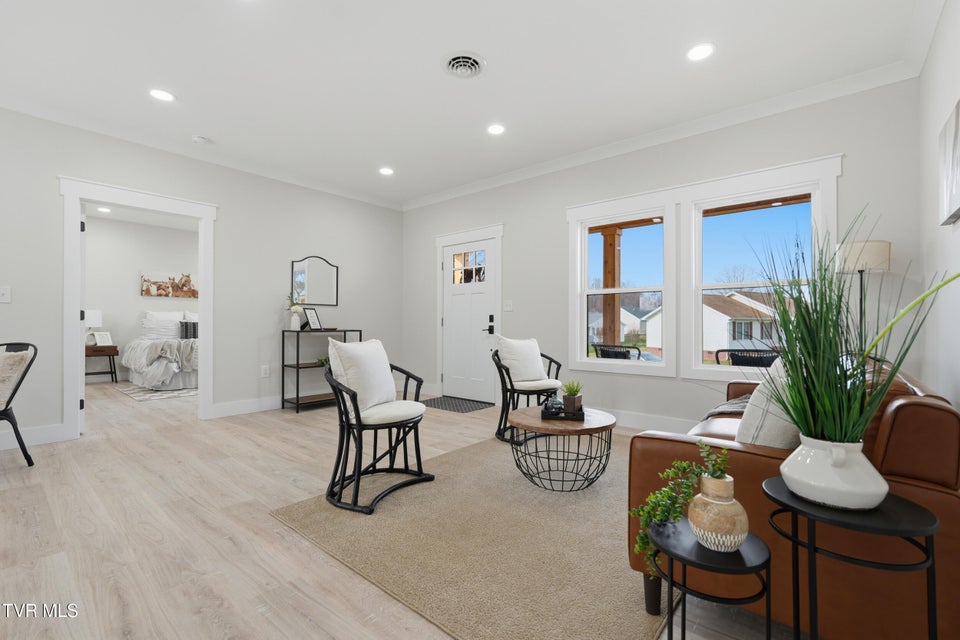 Photo #24: 403 Lynnwood Drive