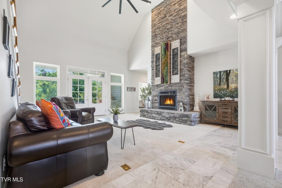 Photo #5: 534 Buckingham Road