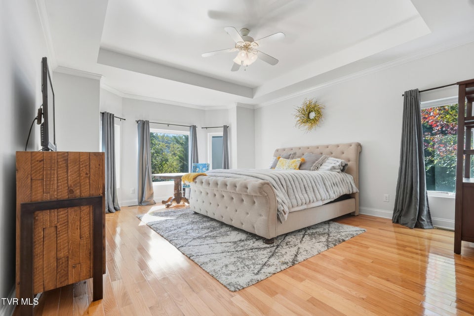 Photo #21: 534 Buckingham Road