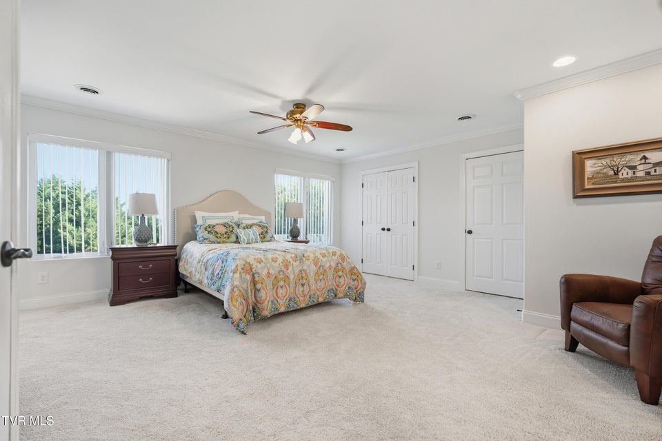 Photo #42: 534 Buckingham Road