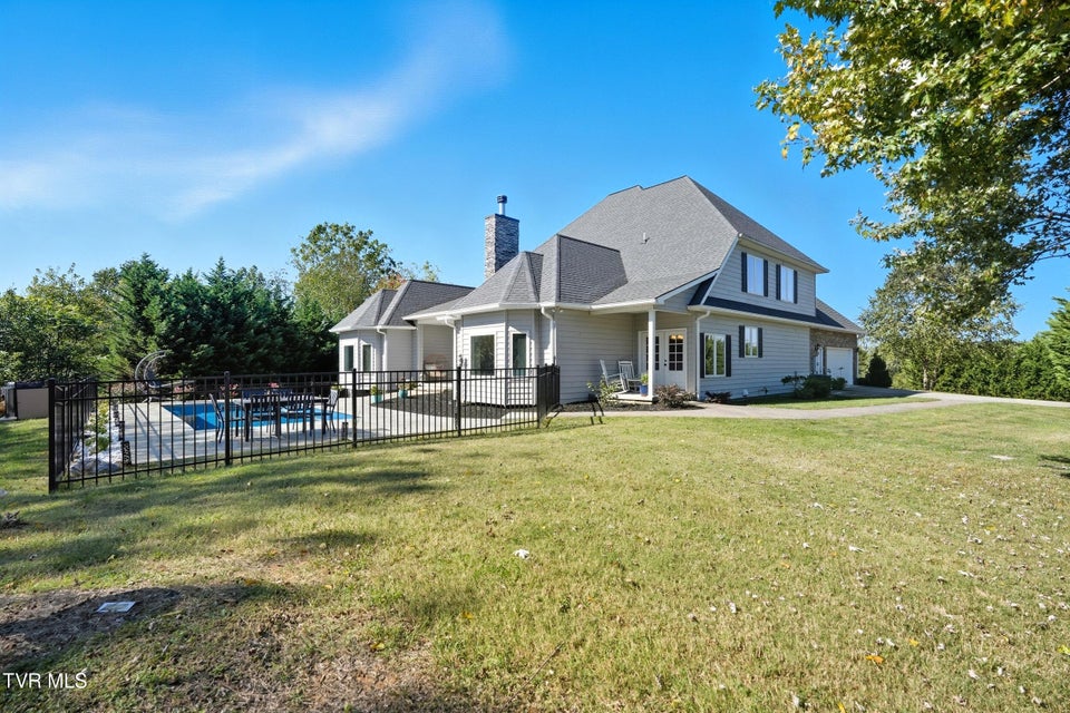 Photo #62: 534 Buckingham Road