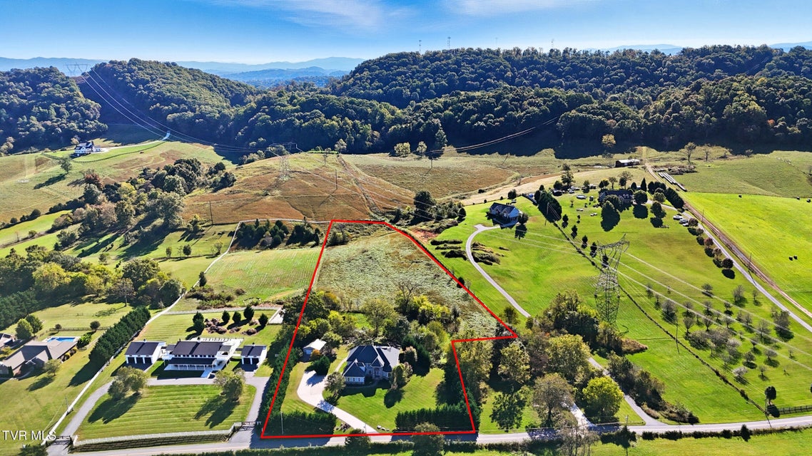 Photo #68: 534 Buckingham Road