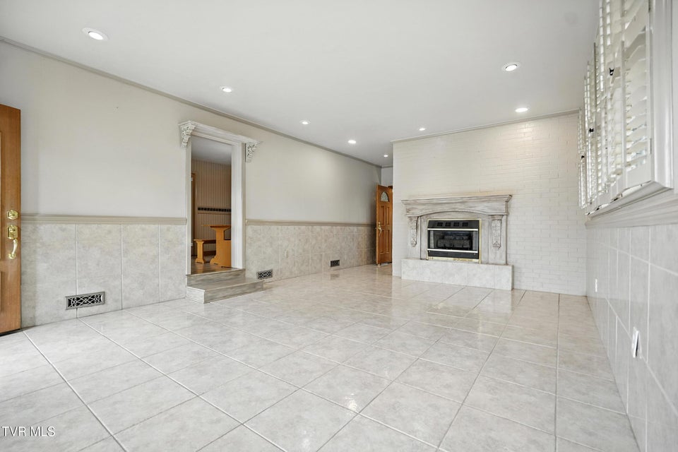 Photo #9: 250 Pace Drive