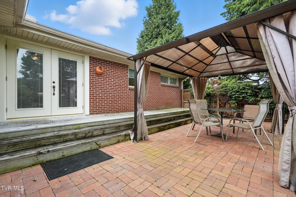 Photo #35: 250 Pace Drive