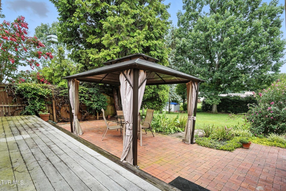 Photo #36: 250 Pace Drive