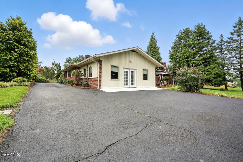 Photo #42: 250 Pace Drive