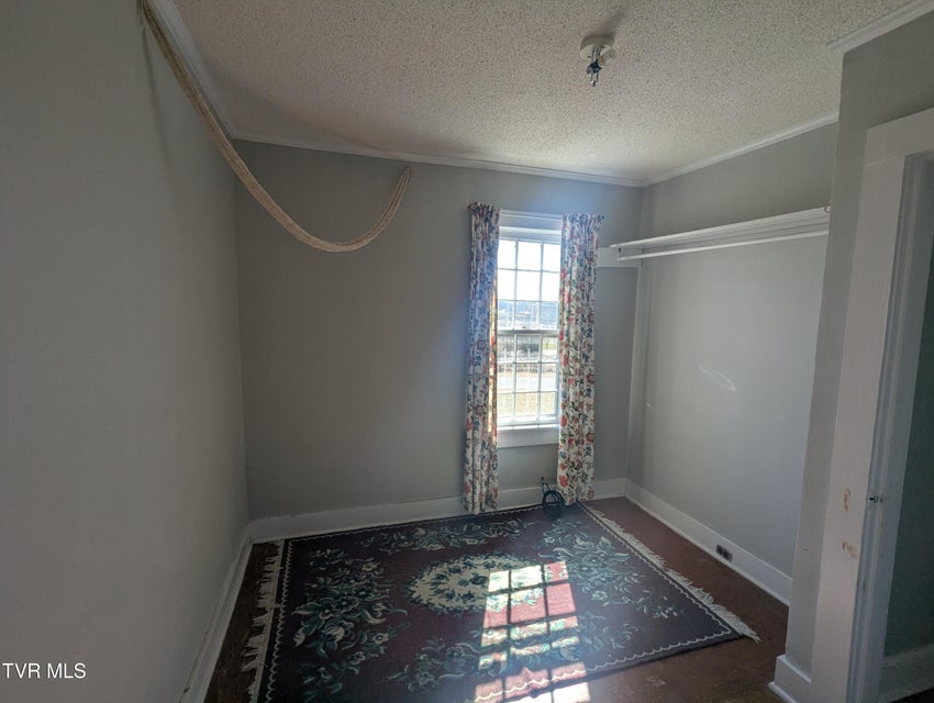 Photo #9: 1717 Lafayette Street