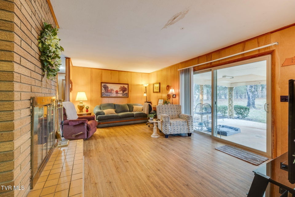 Photo #10: 1602 Fairway Drive Drive