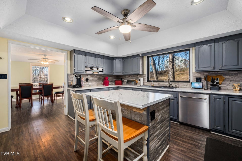 Photo #38: 127 Markwood Circle