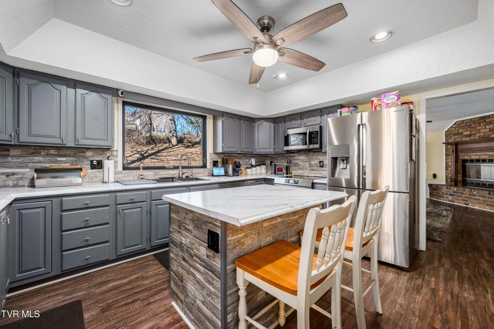 Photo #39: 127 Markwood Circle