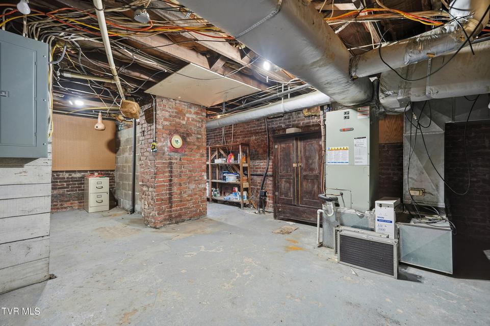 Photo #47: 113 2nd Street