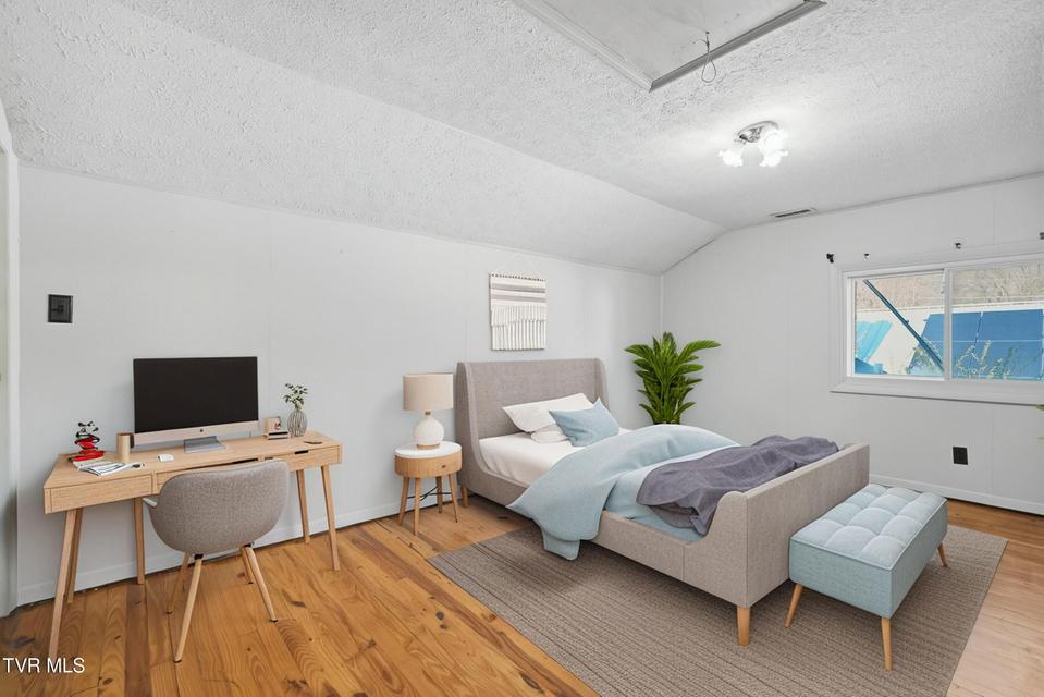 Photo #37: 113 2nd Street