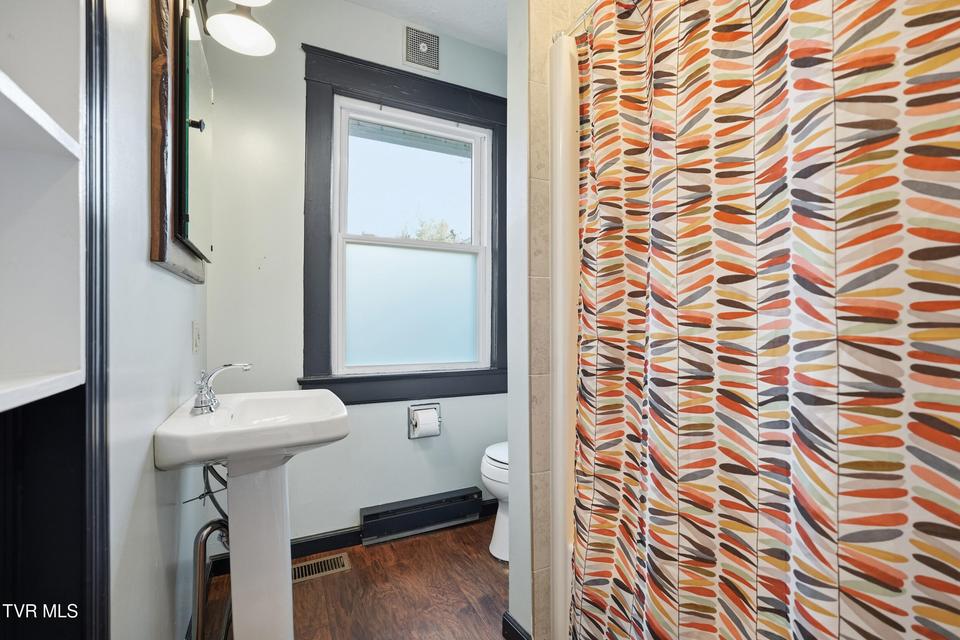 Photo #43: 113 2nd Street