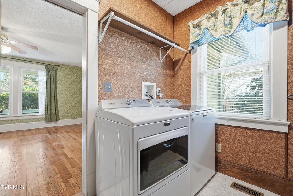 Photo #31: 113 2nd Street