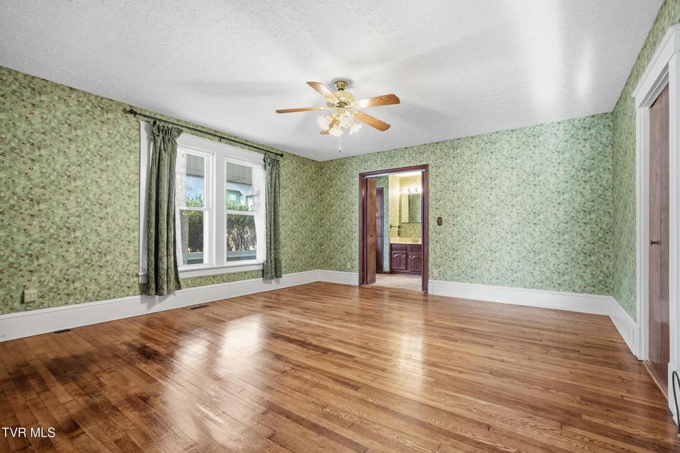 Photo #29: 113 2nd Street