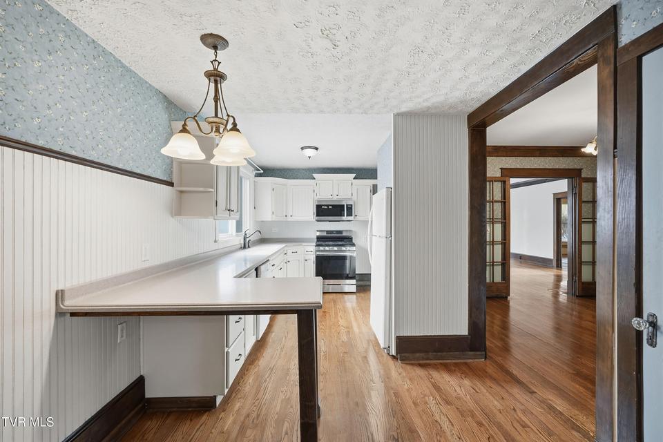 Photo #25: 113 2nd Street