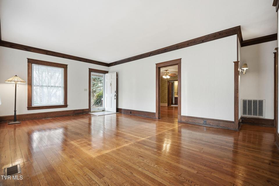 Photo #20: 113 2nd Street