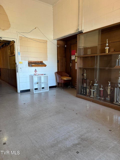 Photo #18: 1801 Lakeview Drive